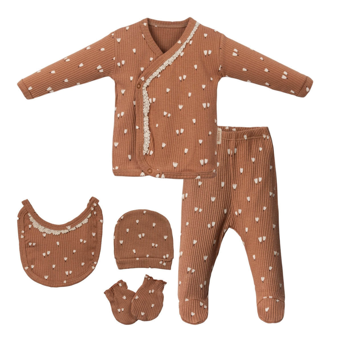 Light knitted 5pc welcome set