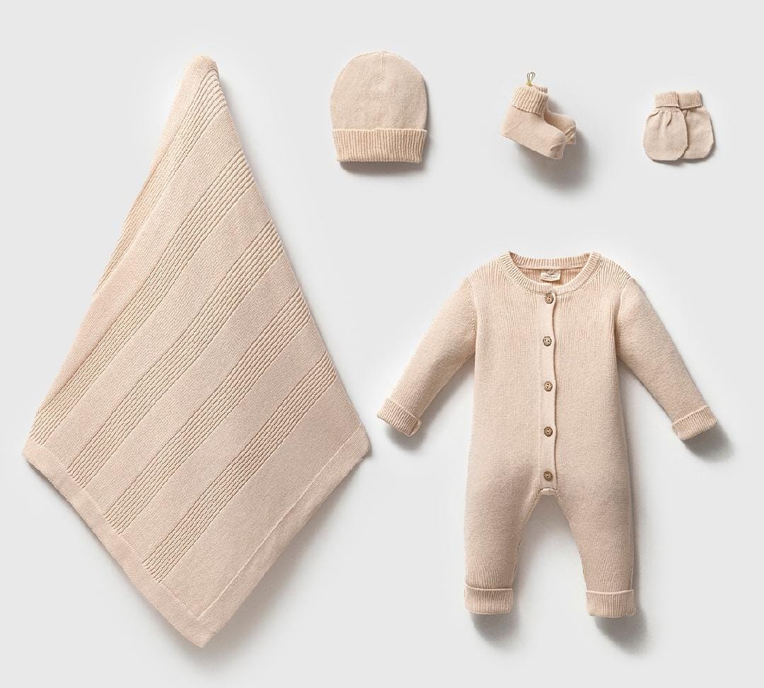 BASIC premium knitted welcome set