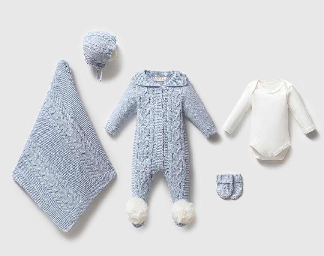 POMPOM BABY premium knitted welcome set