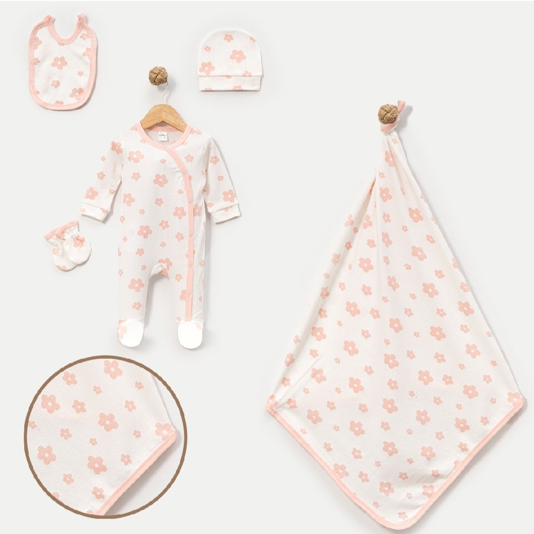 Light knitted 5pc welcome set
