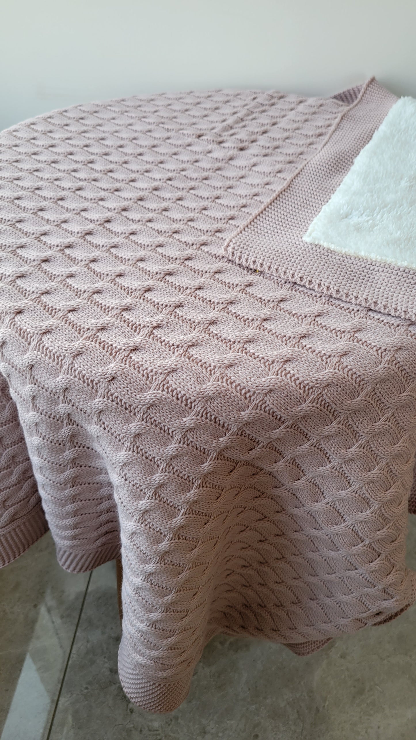 KNITTED DOUBLE SIDED SHERPA - baby blanket