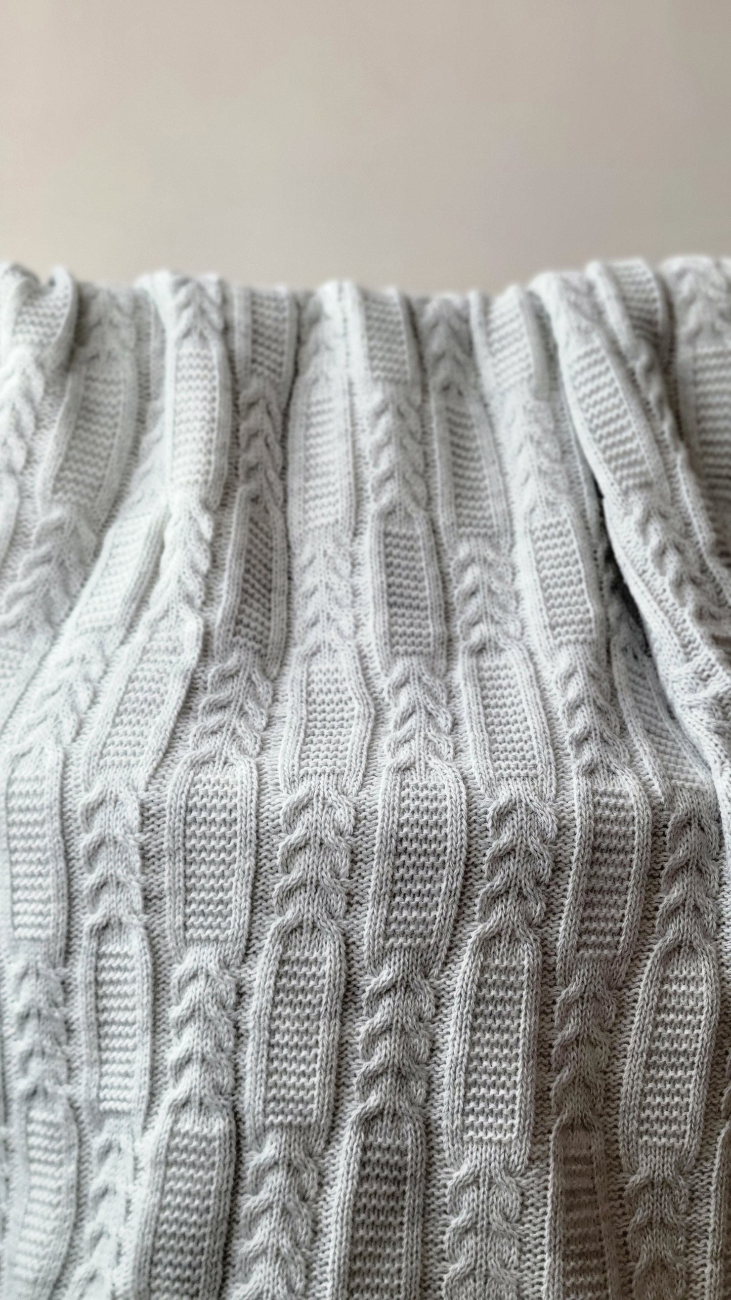 KNITTED DOUBLE SIDED SHERPA - baby blanket