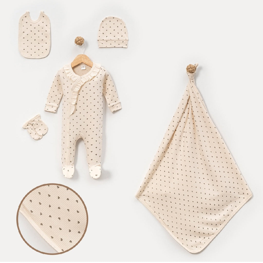 Light knitted 5pc welcome set