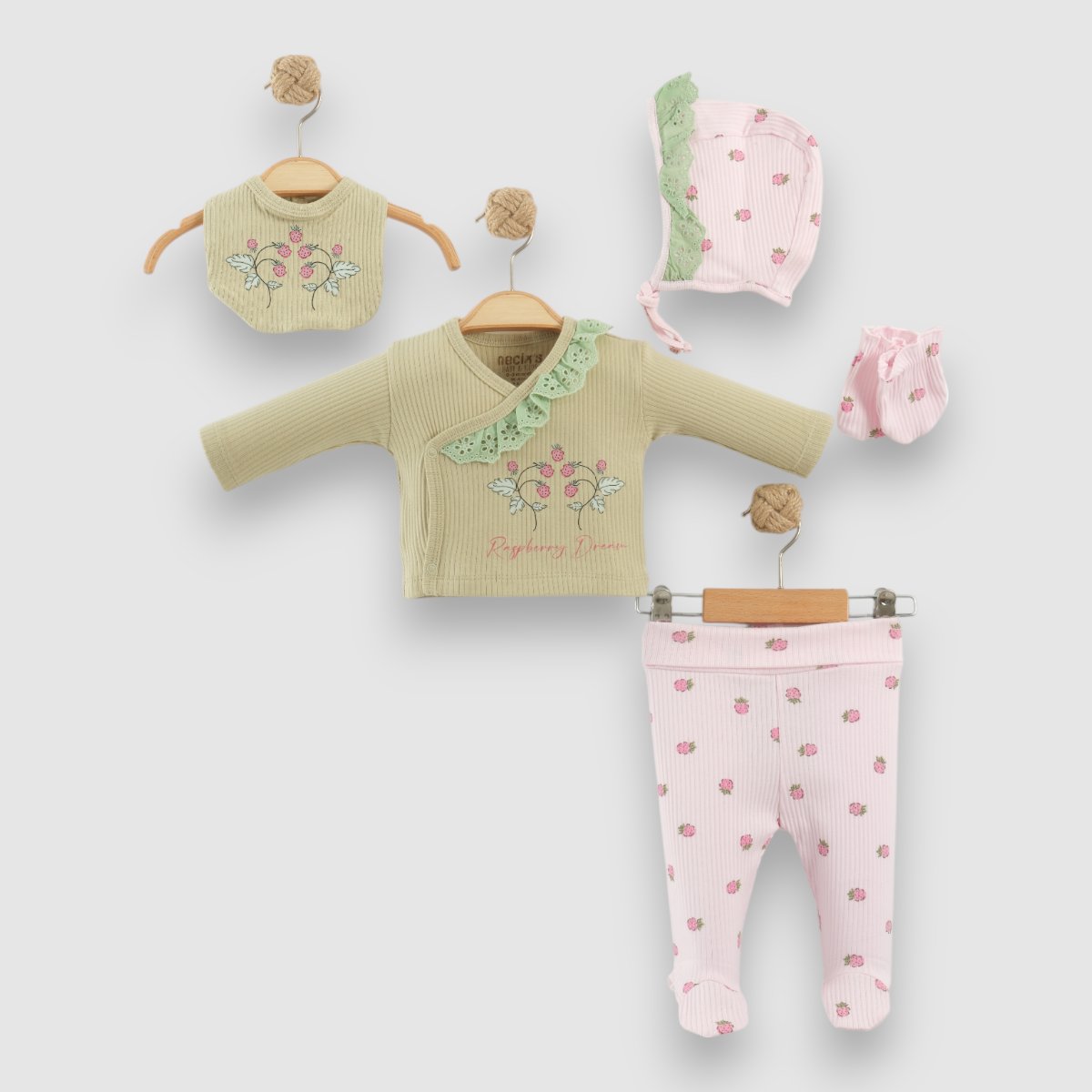 Light knitted 5pc welcome set