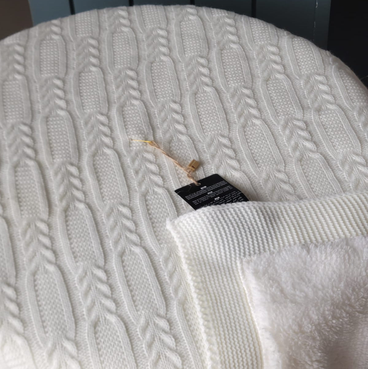 KNITTED DOUBLE SIDED SHERPA - baby blanket