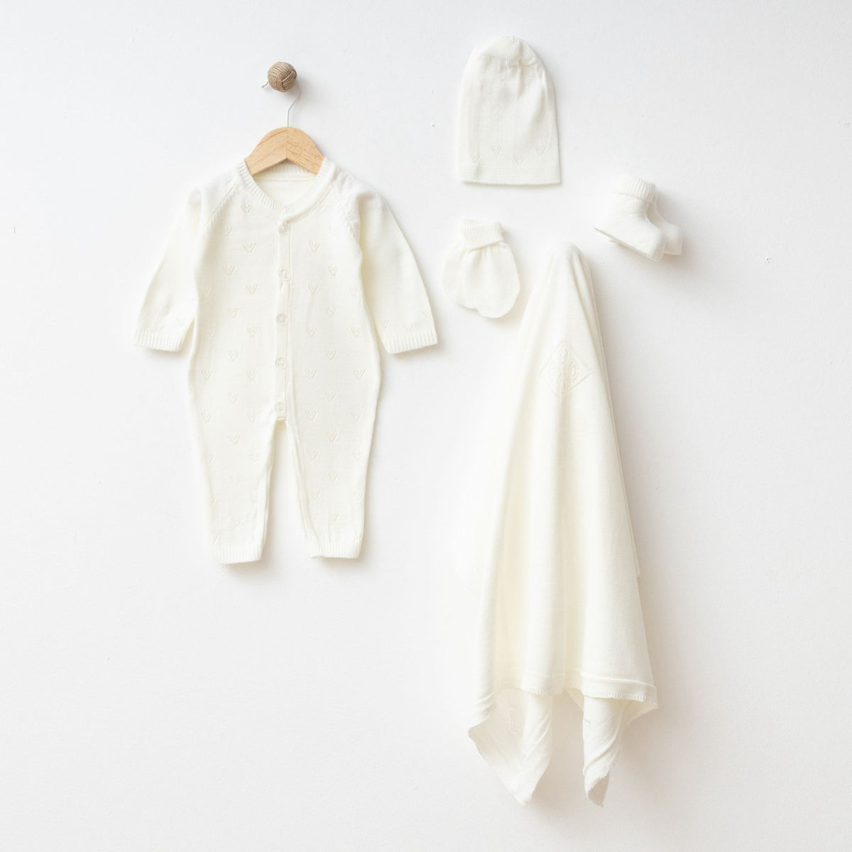 VB-WOOLEN-PREMIUM 5PC WELCOME SET