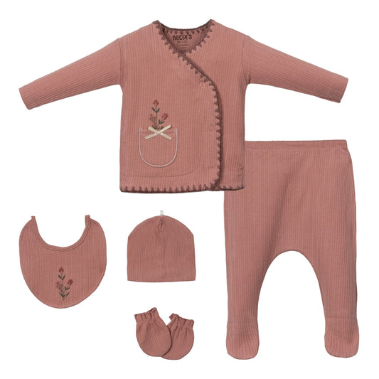 Light knitted 5pc welcome set