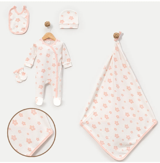 Light knitted 5pc welcome set