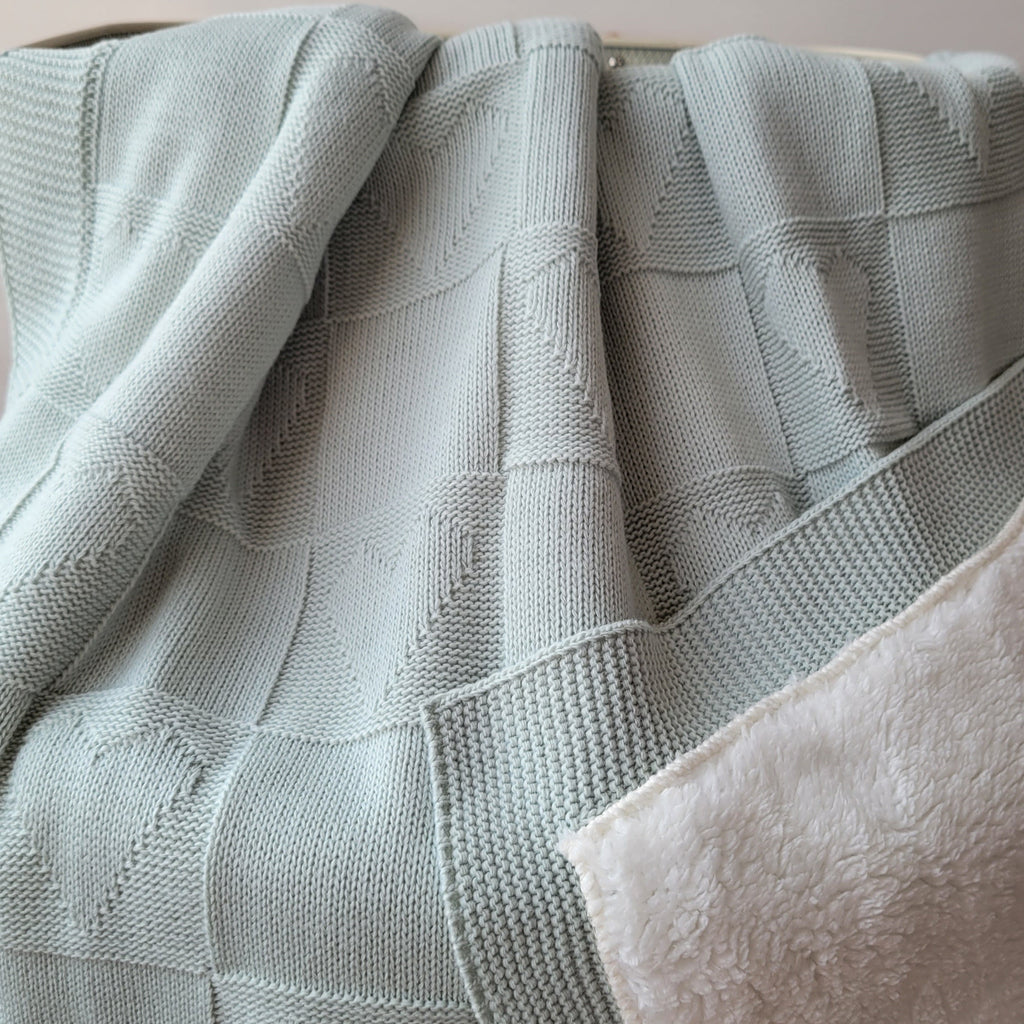 KNITTED DOUBLE SIDED SHERPA - baby blanket