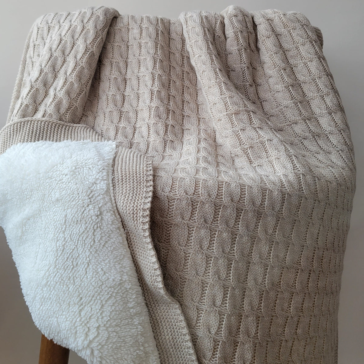 KNITTED DOUBLE SIDED SHERPA - baby blanket