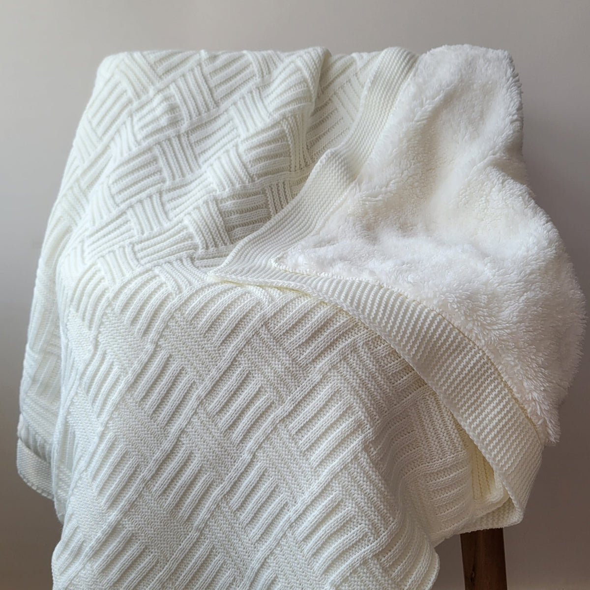 KNITTED DOUBLE SIDED SHERPA - baby blanket