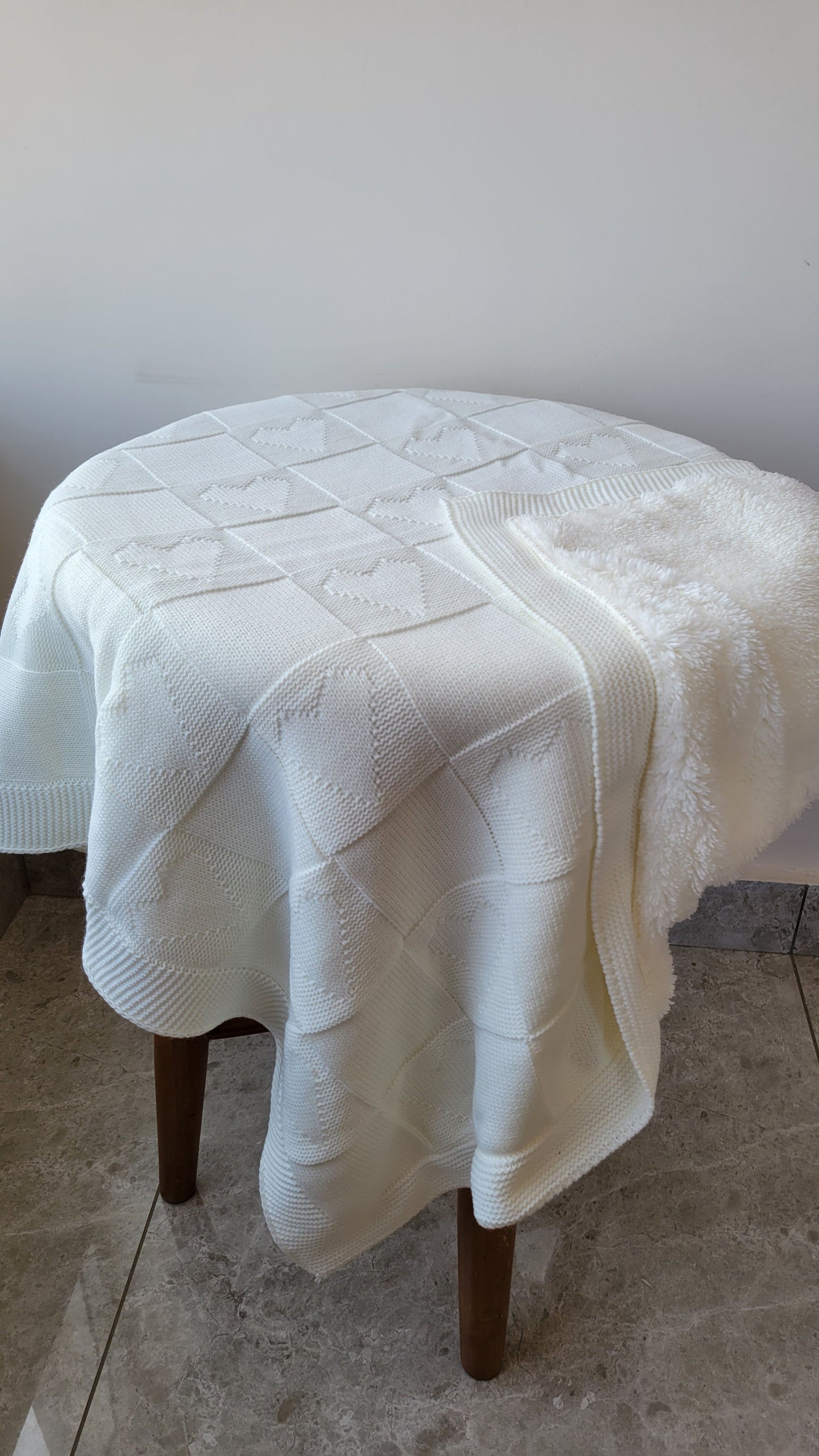 KNITTED DOUBLE SIDED SHERPA - baby blanket