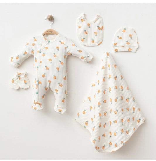 Light knitted 5pc welcome set
