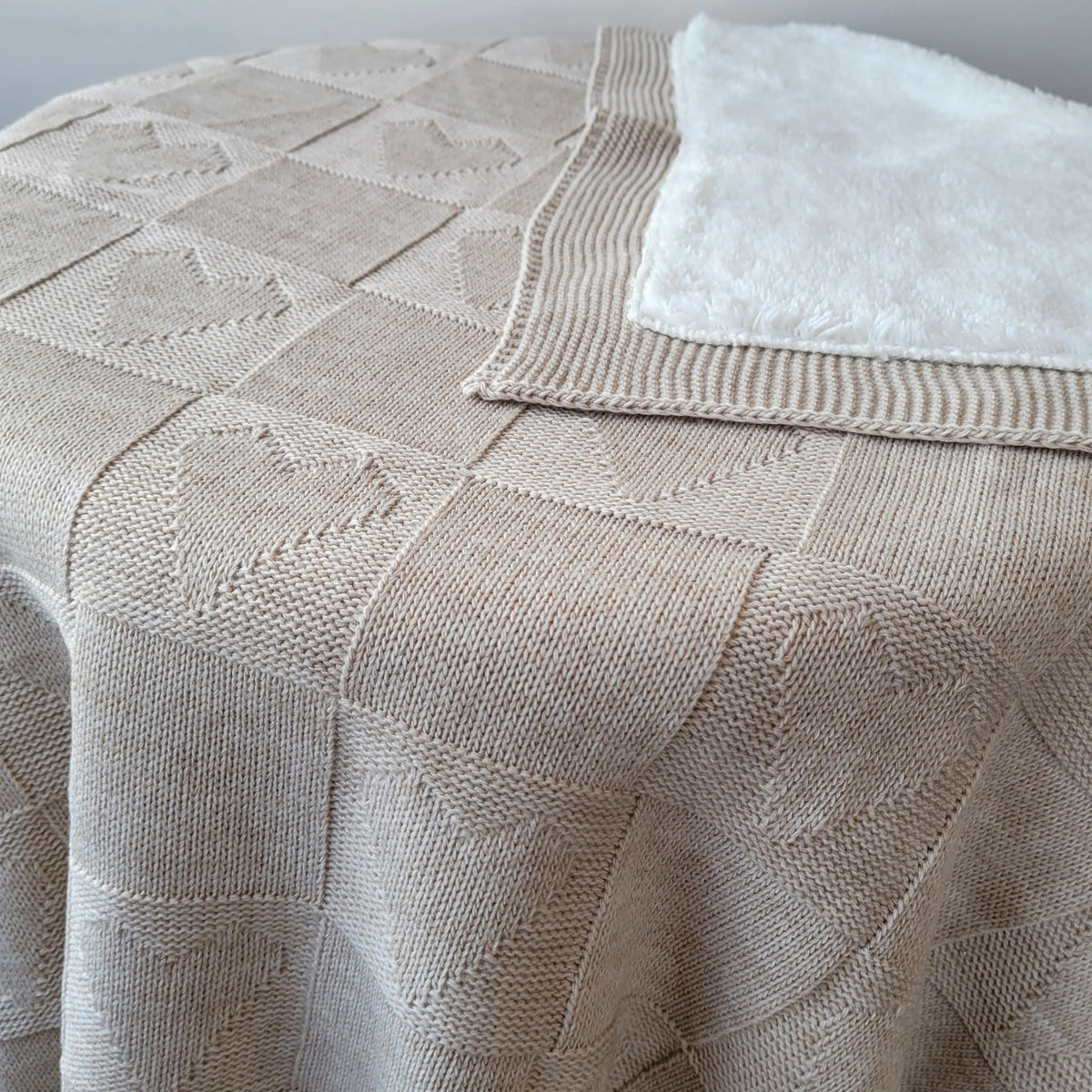 KNITTED DOUBLE SIDED SHERPA - baby blanket