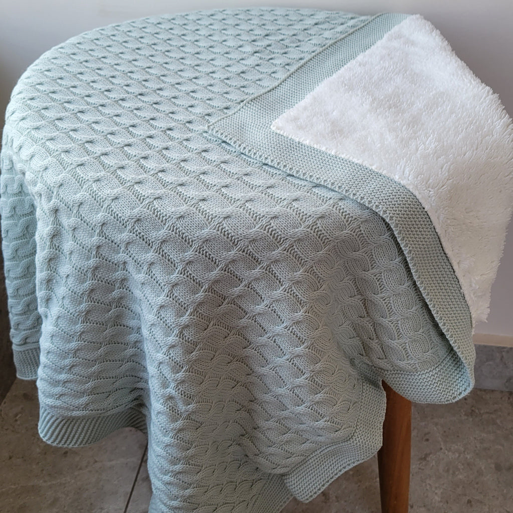 KNITTED DOUBLE SIDED SHERPA - baby blanket