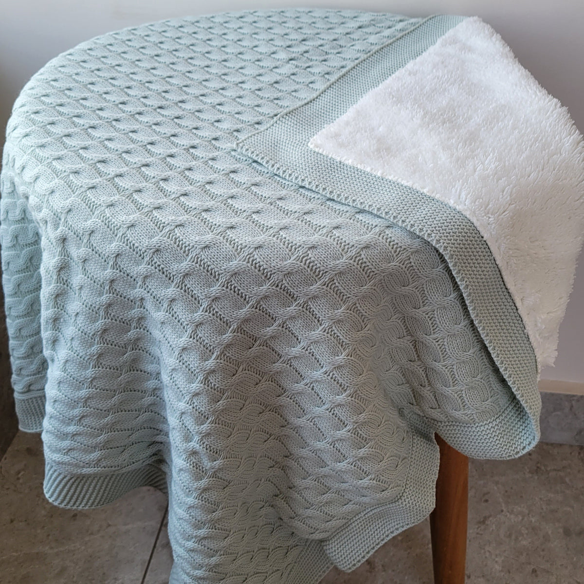 KNITTED DOUBLE SIDED SHERPA - baby blanket