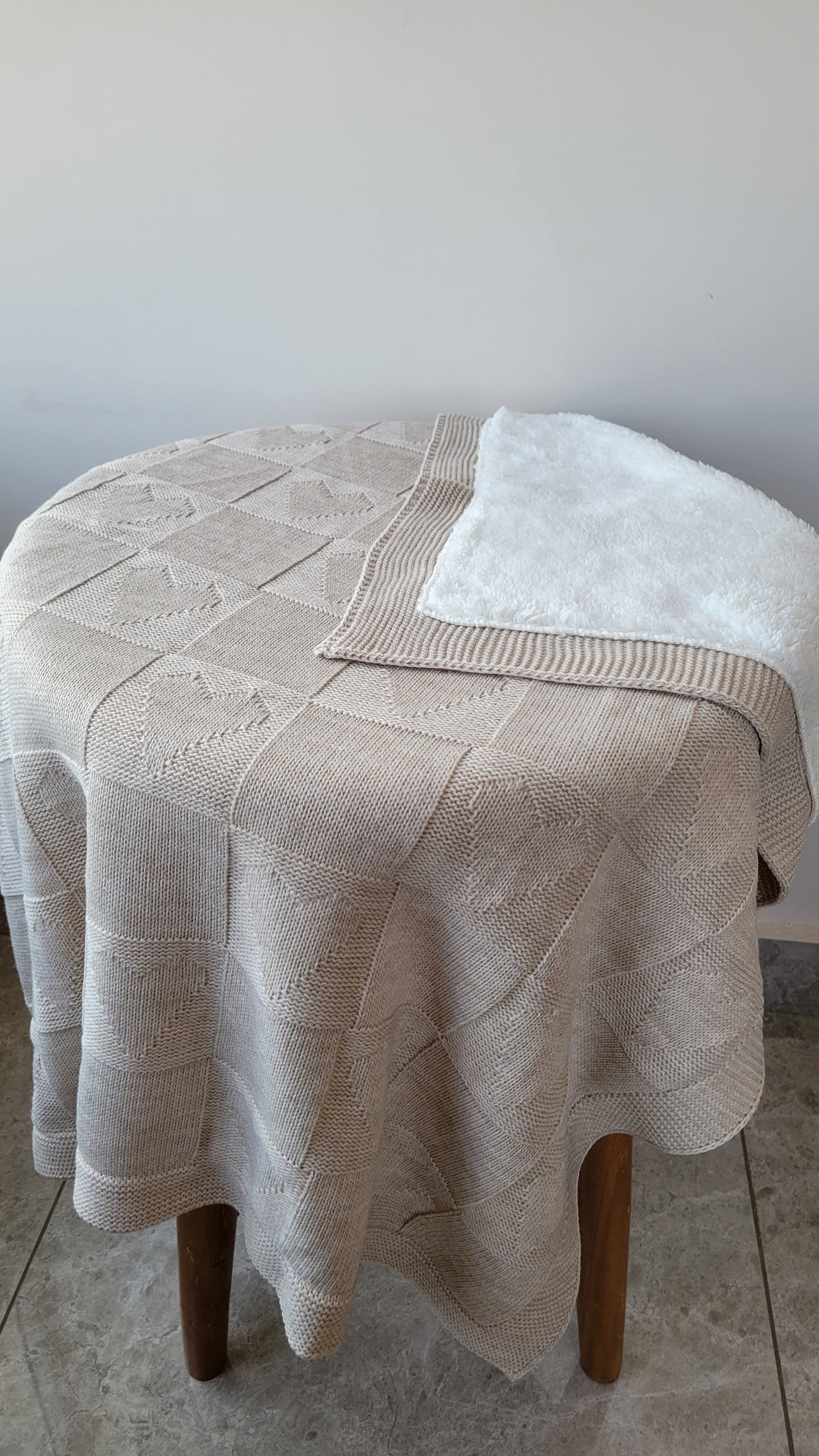 KNITTED DOUBLE SIDED SHERPA - baby blanket