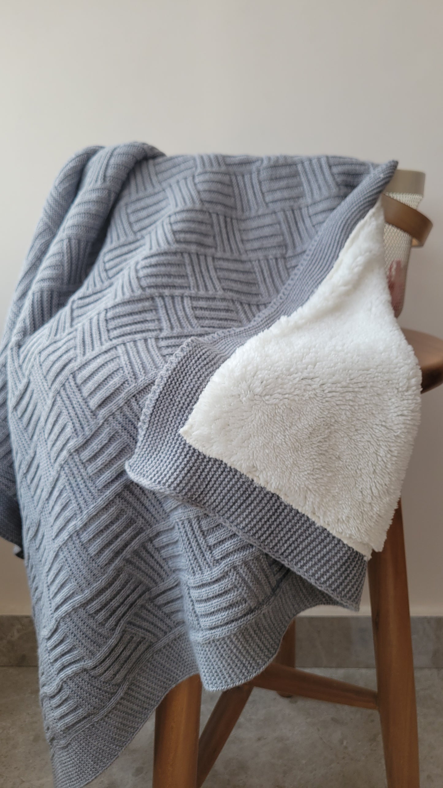 KNITTED DOUBLE SIDED SHERPA - baby blanket