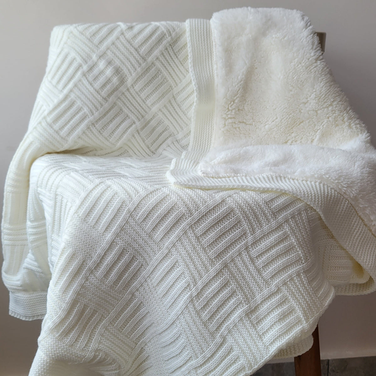 KNITTED DOUBLE SIDED SHERPA - baby blanket
