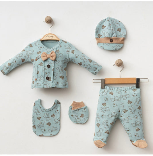 Light knitted 5pc welcome set