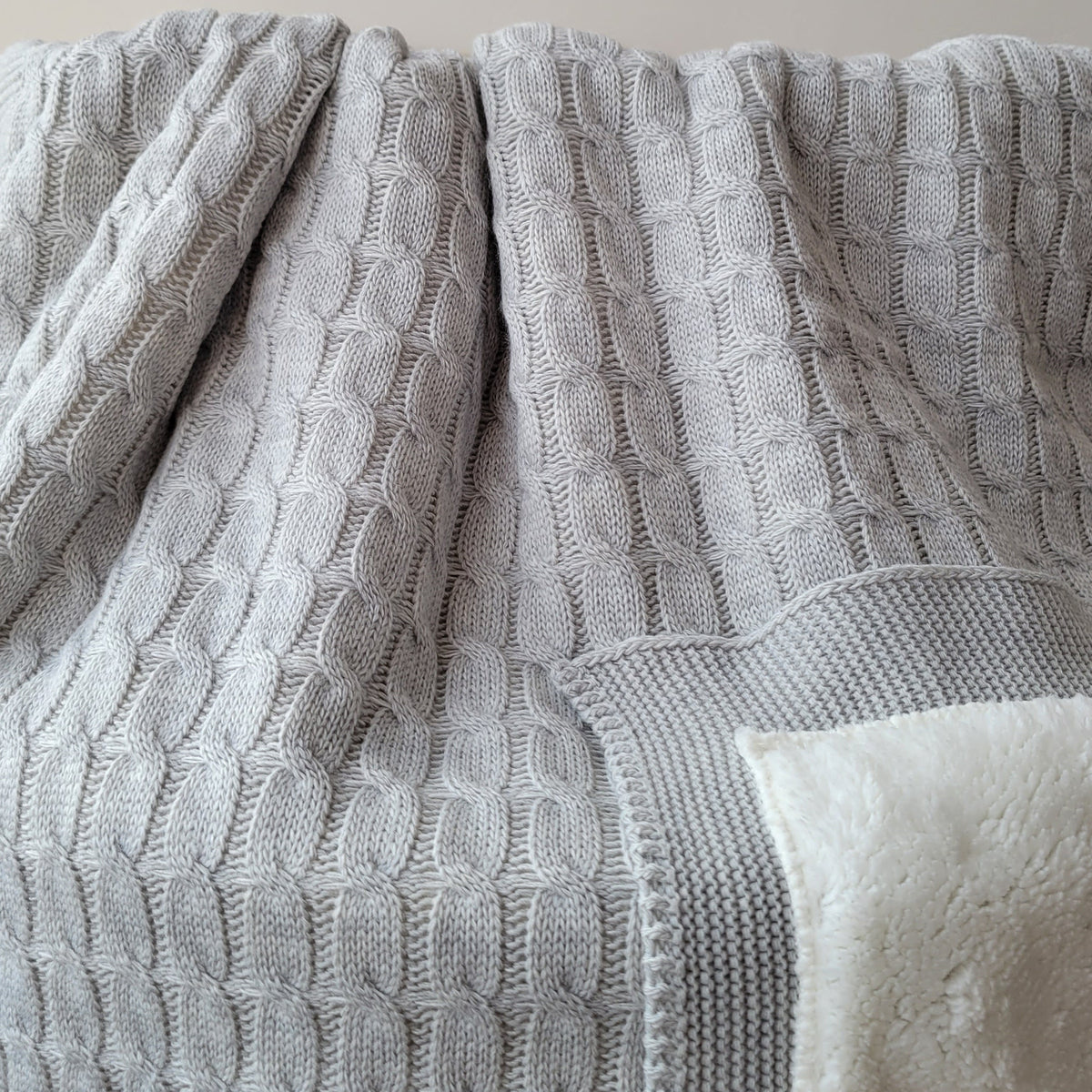 KNITTED DOUBLE SIDED SHERPA - baby blanket