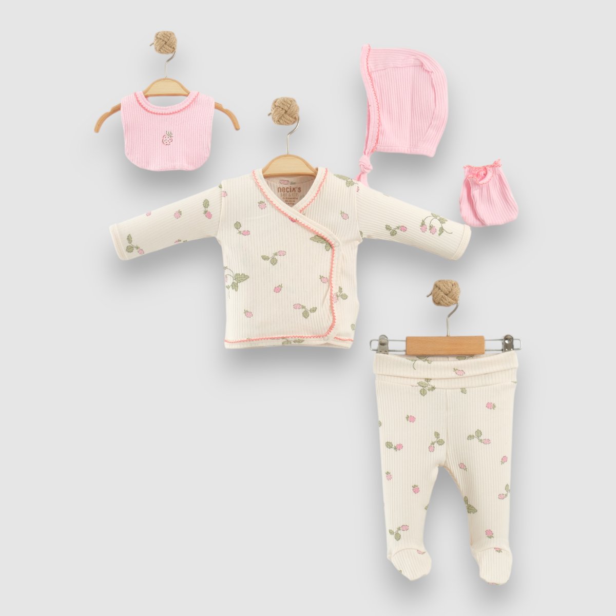 Light knitted 5pc welcome set