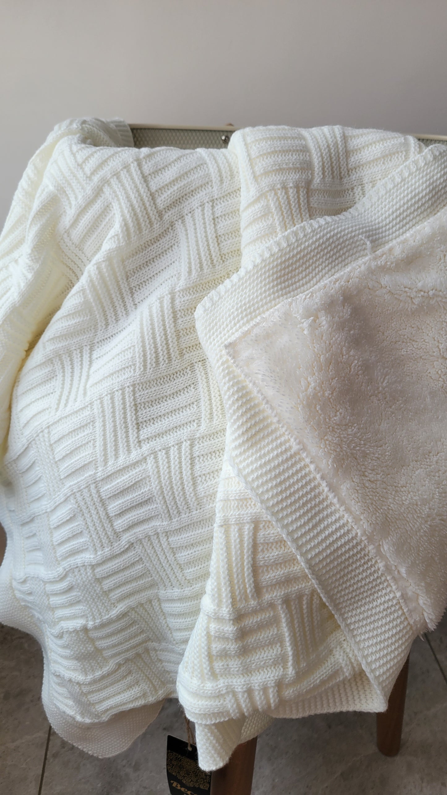 KNITTED DOUBLE SIDED SHERPA - baby blanket