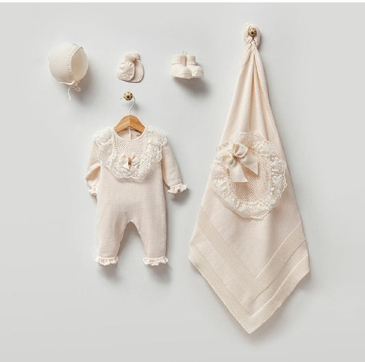 LACY DAISY - premium knitted welcome set